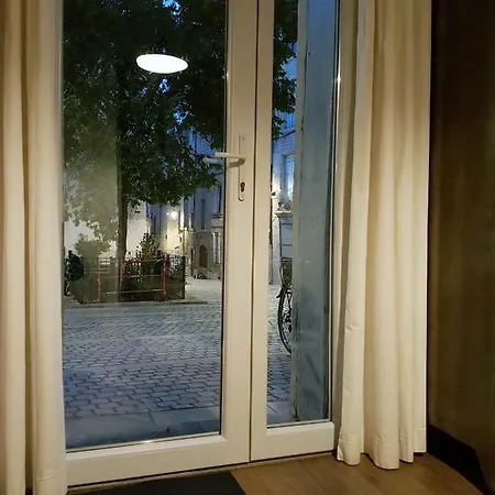 La Fontaine - Ecusson Apartament